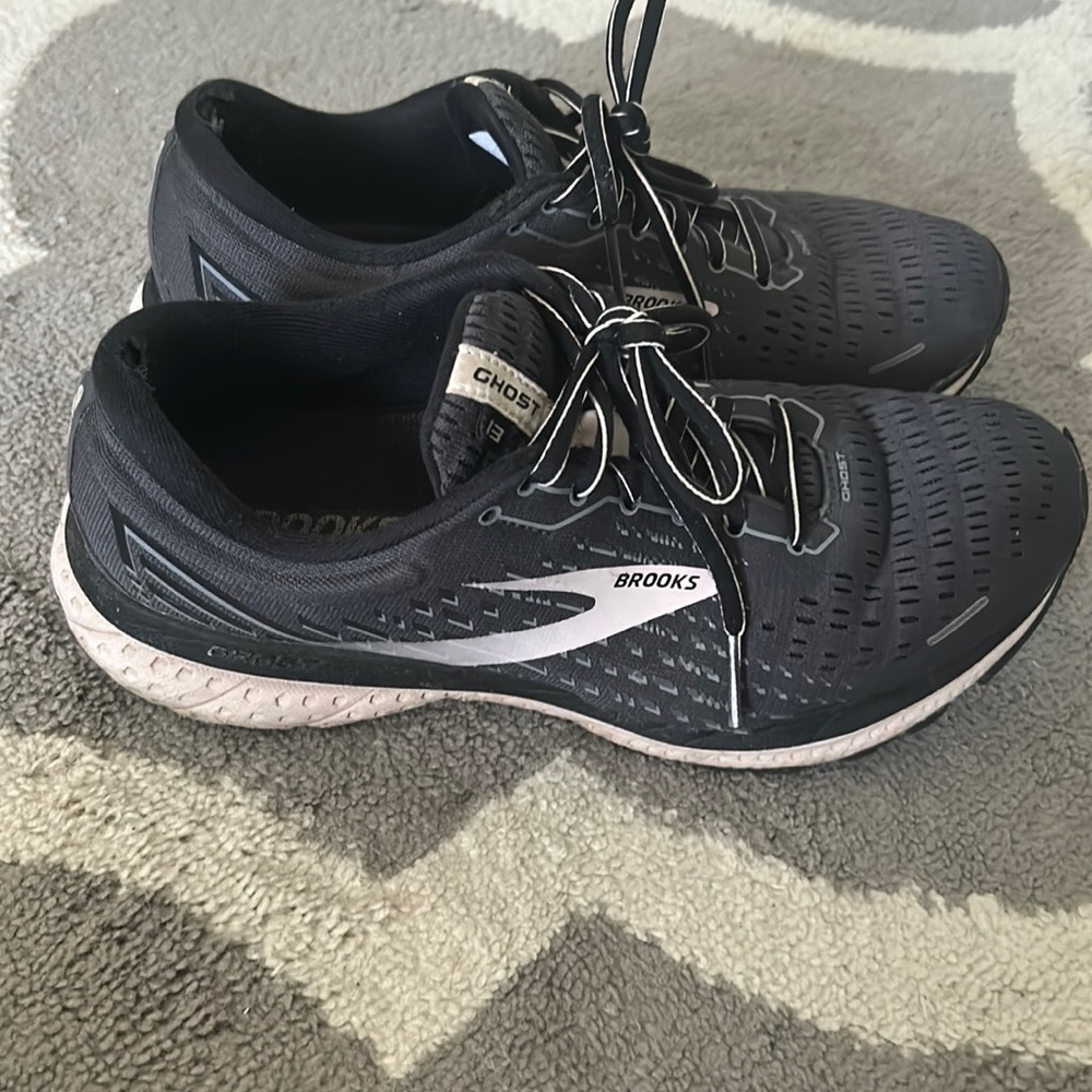 Brooks Women’s Tennis Shoes Gem